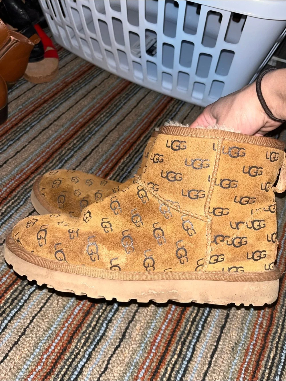 UGG Kids Chestnut Logo Suede Shearling Booties